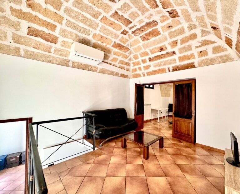 Casa indipendente con volte a stella, Zona Ariosto – Lecce